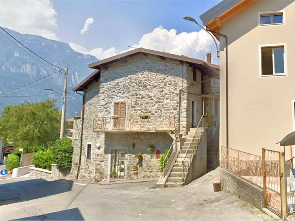 appartamento in vendita a Darfo Boario Terme in zona Pellalepre