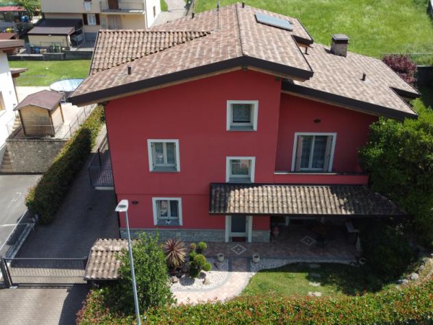 casa indipendente in vendita a Darfo Boario Terme in zona Gorzone