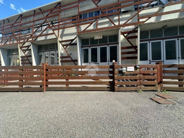 locale di sgombero in vendita a Darfo Boario Terme in zona Boario Terme