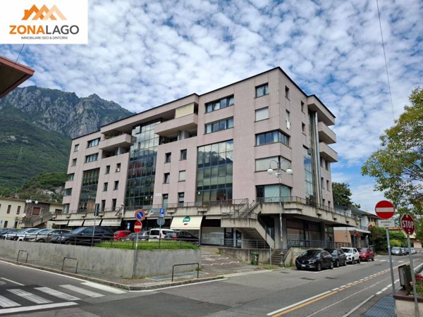 ufficio in vendita a Darfo Boario Terme
