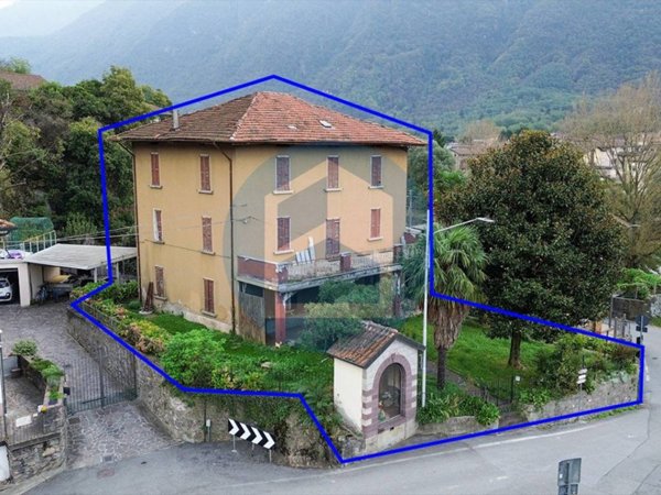 casa indipendente in vendita a Darfo Boario Terme in zona Montecchio