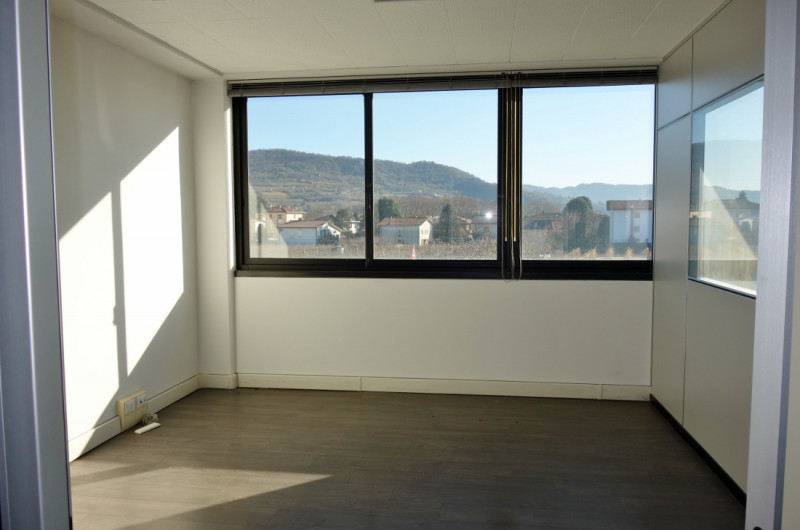 ufficio in vendita a Darfo Boario Terme in zona Montecchio