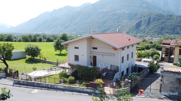 casa indipendente in vendita a Darfo Boario Terme in zona Boario Terme