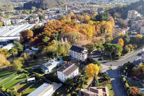 locale commerciale in vendita a Darfo Boario Terme in zona Boario Terme