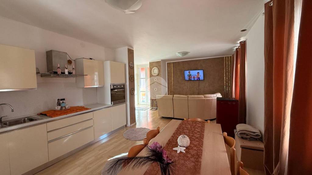 casa indipendente in vendita a Darfo Boario Terme in zona Boario Terme