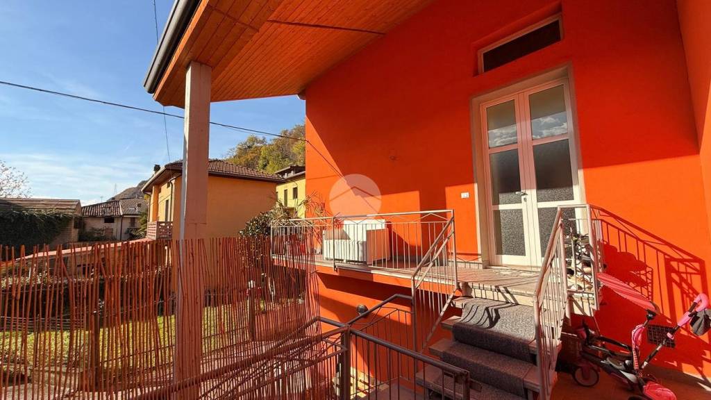 casa indipendente in vendita a Darfo Boario Terme in zona Boario Terme