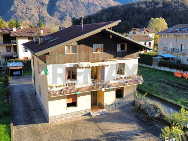 casa indipendente in vendita a Darfo Boario Terme in zona Boario Terme