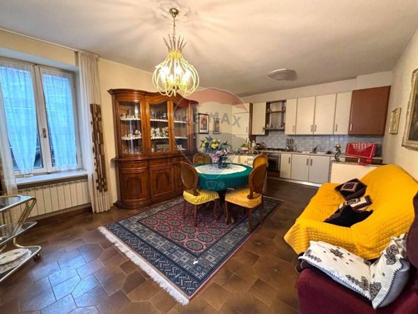 casa indipendente in vendita a Darfo Boario Terme in zona Gorzone