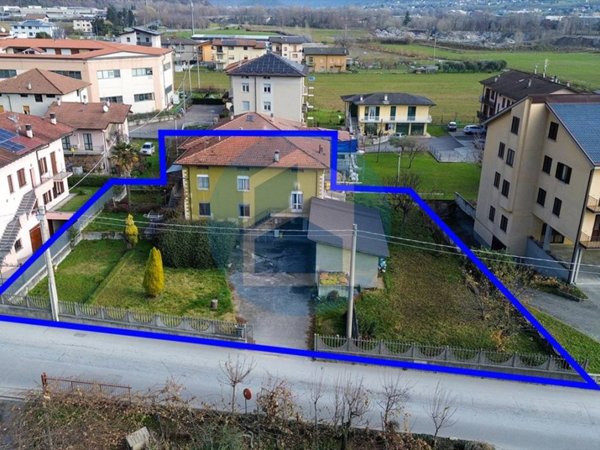casa indipendente in vendita a Darfo Boario Terme in zona Bessimo