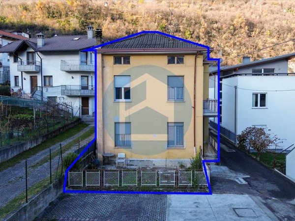 casa indipendente in vendita a Darfo Boario Terme in zona Gorzone