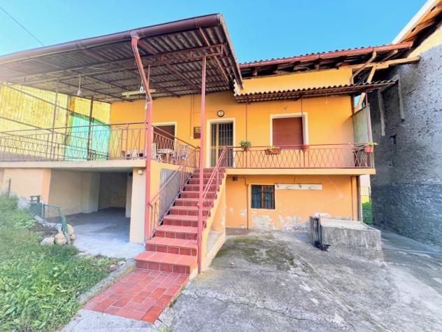 casa indipendente in vendita a Darfo Boario Terme in zona Pellalepre