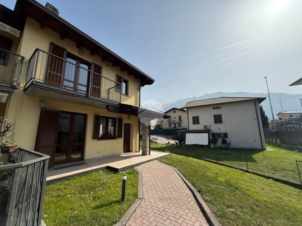 casa indipendente in vendita a Darfo Boario Terme in zona Boario Terme