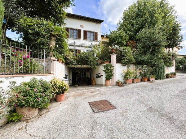 casa indipendente in vendita a Darfo Boario Terme in zona Montecchio