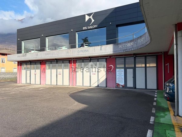 capannone in vendita a Darfo Boario Terme