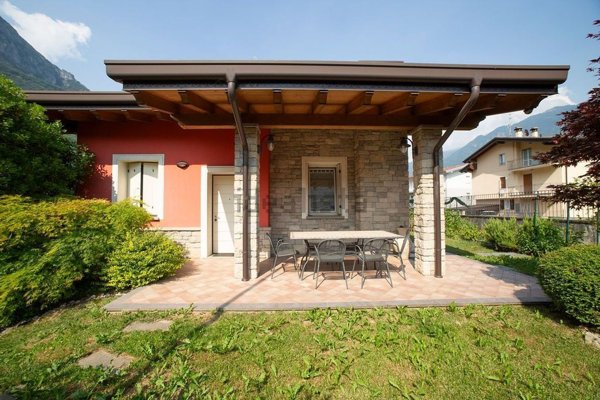 casa indipendente in vendita a Darfo Boario Terme in zona Gorzone