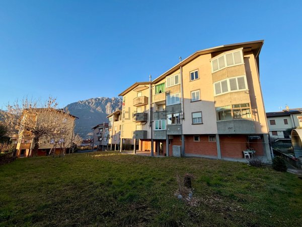 appartamento in vendita a Darfo Boario Terme in zona Pellalepre