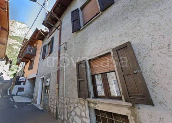 appartamento in vendita a Darfo Boario Terme in zona Erbanno