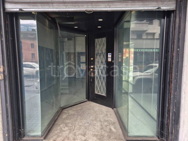 negozio in vendita a Darfo Boario Terme