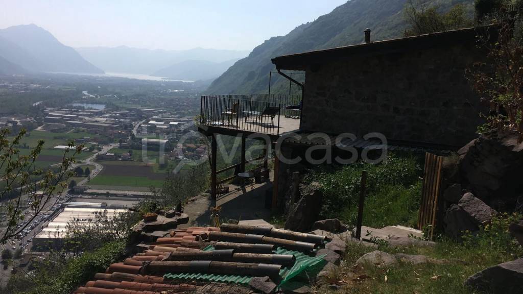 casa indipendente in vendita a Darfo Boario Terme in zona Bessimo