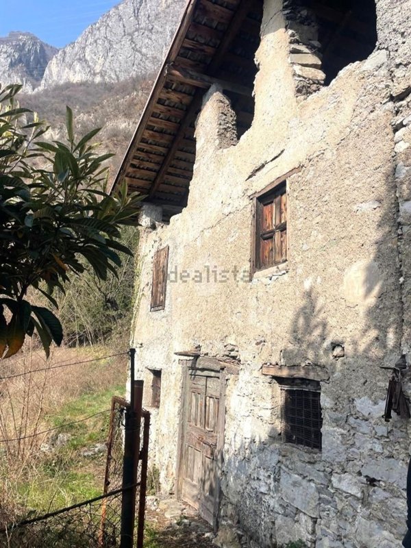 terreno agricolo in vendita a Darfo Boario Terme in zona Erbanno