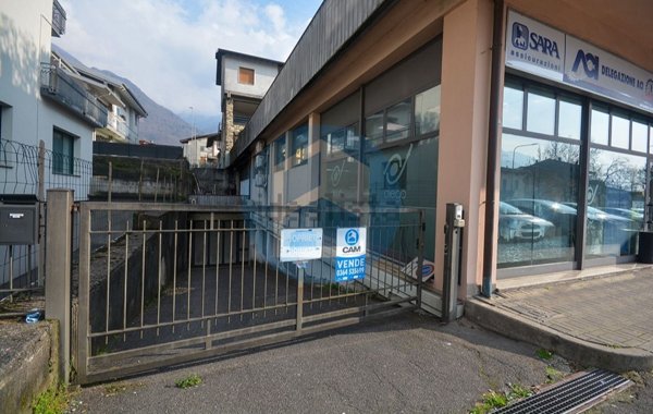 locale di sgombero in vendita a Darfo Boario Terme