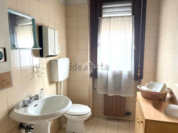 ufficio in vendita a Darfo Boario Terme in zona Boario Terme