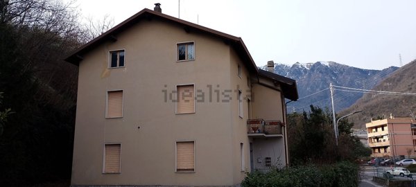 casa indipendente in vendita a Darfo Boario Terme in zona Boario Terme