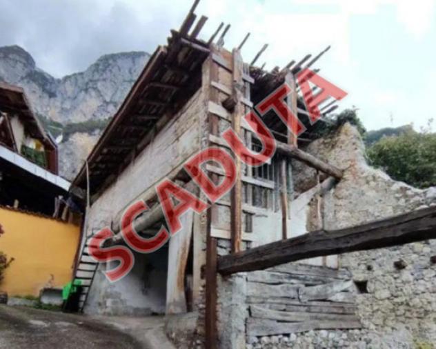 locale commerciale in vendita a Darfo Boario Terme in zona Erbanno