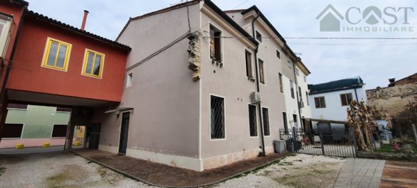 appartamento in vendita a Darfo Boario Terme in zona Montecchio