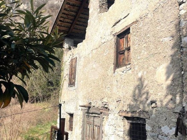 casale in vendita a Darfo Boario Terme in zona Erbanno