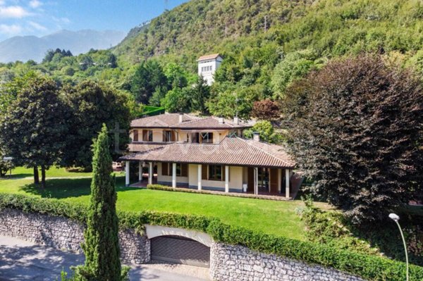 casa indipendente in vendita a Darfo Boario Terme in zona Boario Terme