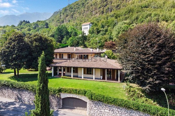casa indipendente in vendita a Darfo Boario Terme in zona Boario Terme