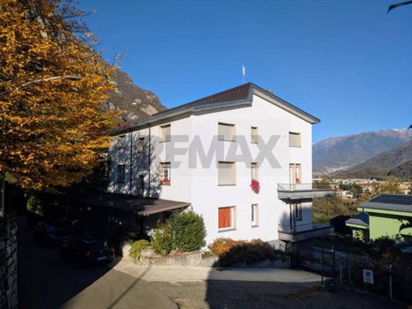 locale commerciale in vendita a Darfo Boario Terme in zona Boario Terme