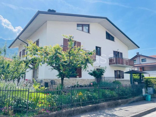 appartamento in vendita a Darfo Boario Terme in zona Corna