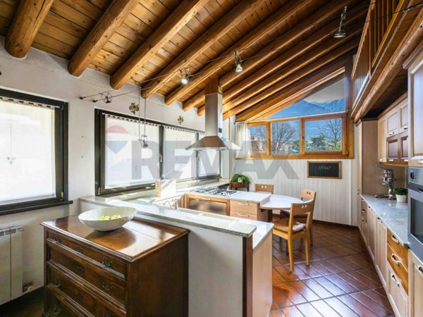 appartamento in vendita a Darfo Boario Terme in zona Bessimo