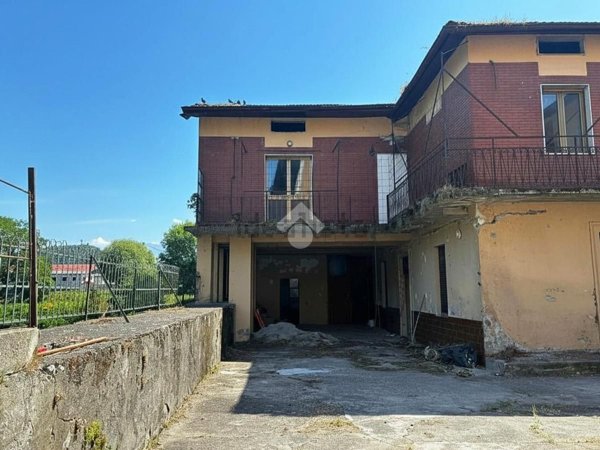 appartamento in vendita a Darfo Boario Terme in zona Bessimo