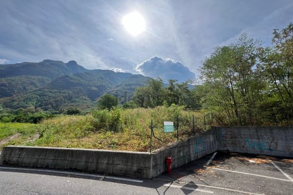 casa indipendente in vendita a Darfo Boario Terme in zona Montecchio