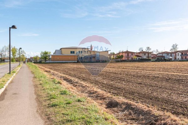 casa indipendente in vendita a Dello in zona Quinzanello