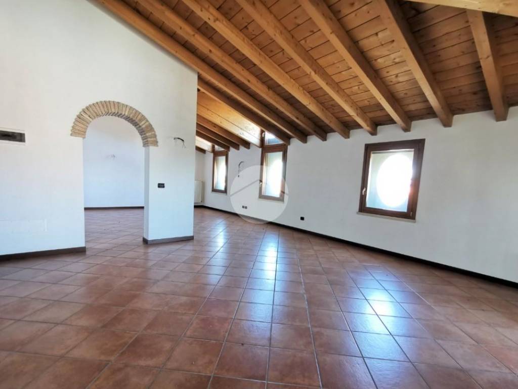 appartamento in vendita a Dello
