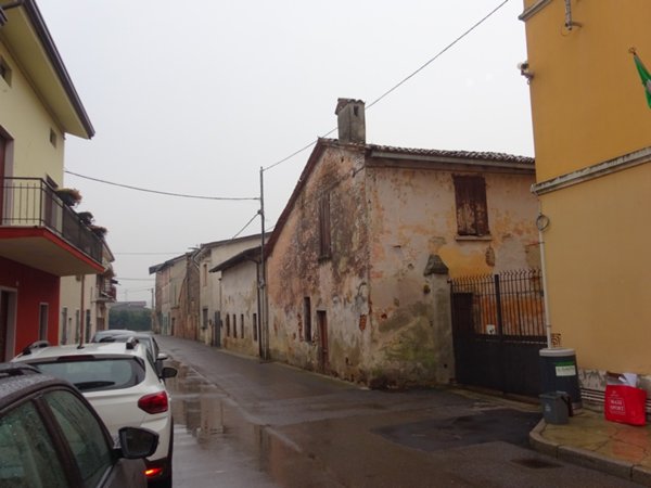casale in vendita a Dello in zona Quinzanello