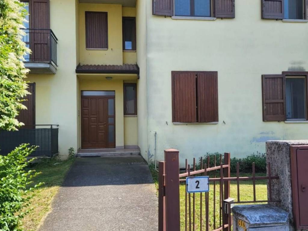 appartamento in vendita a Dello