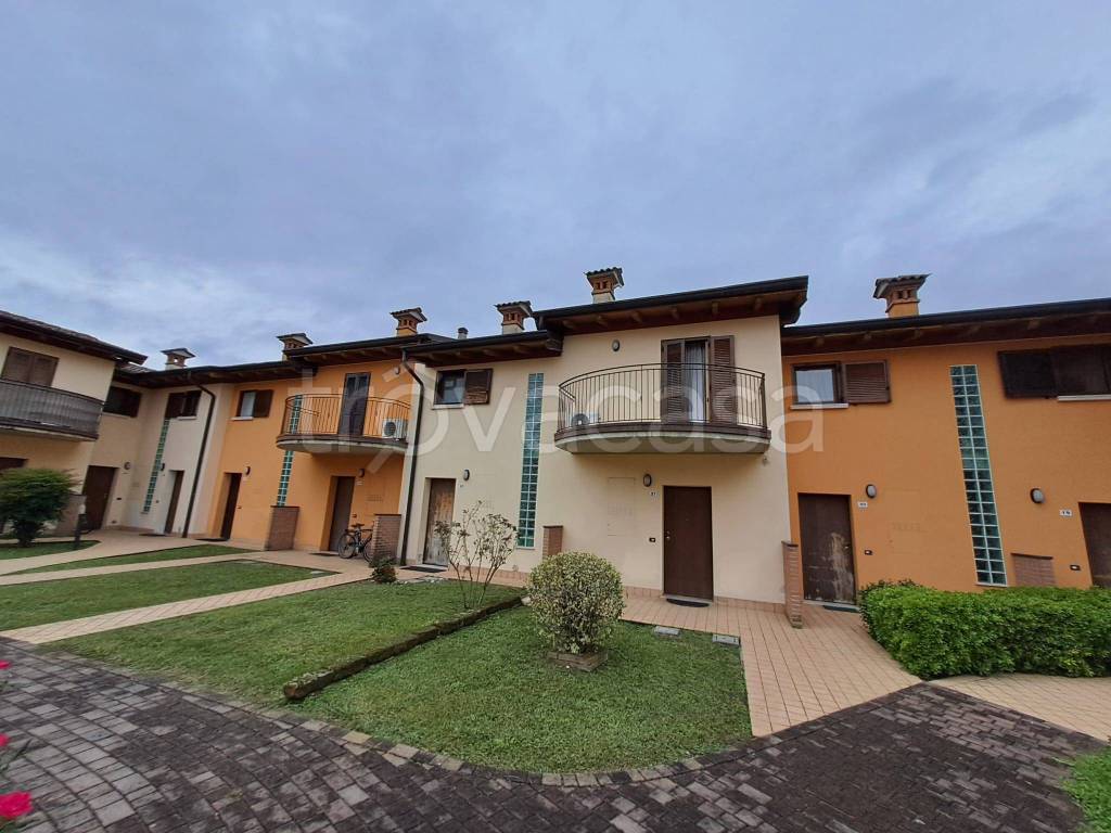 appartamento in vendita a Dello