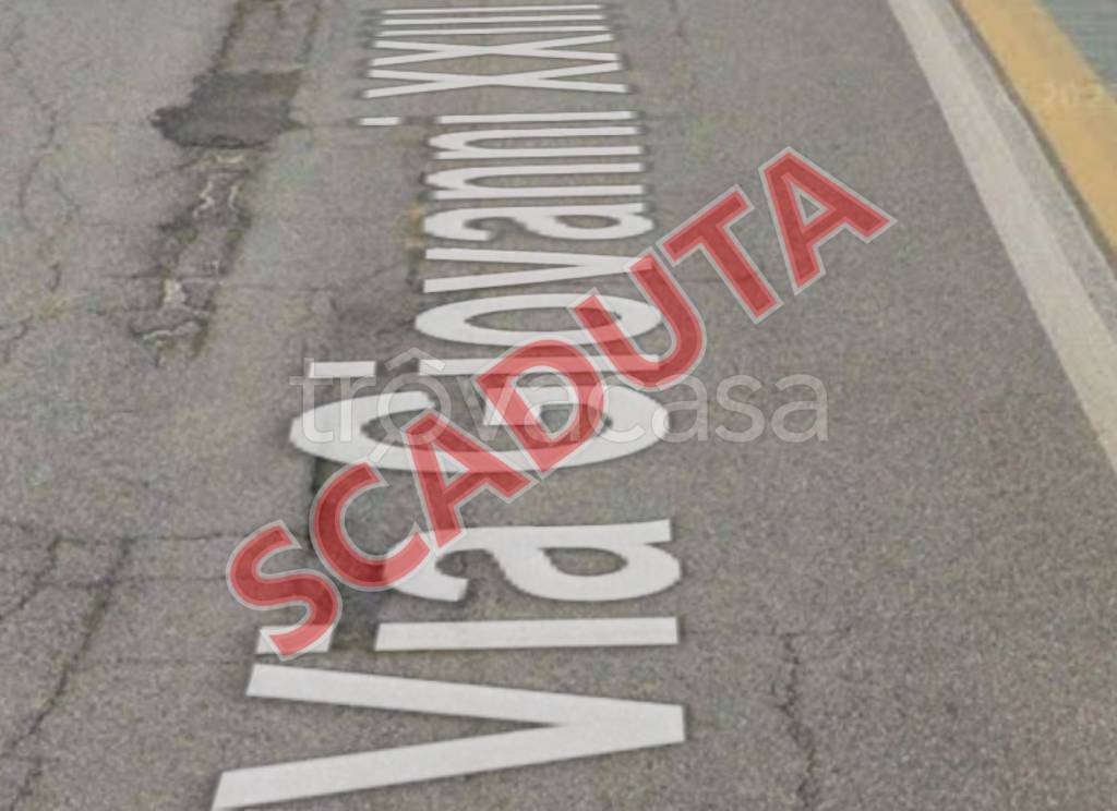 negozio in vendita a Dello