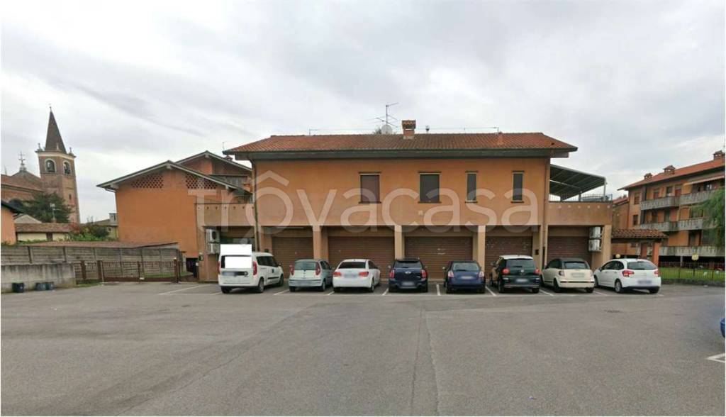 negozio in vendita a Dello