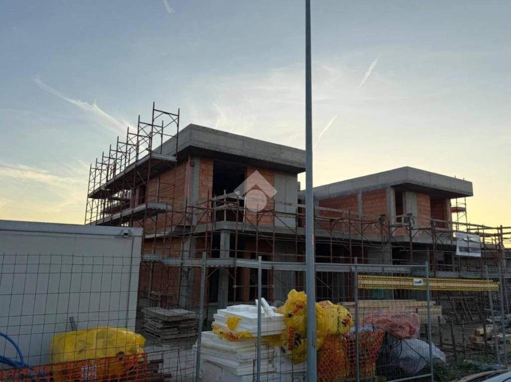 casa indipendente in vendita a Dello in zona Corticelle Pieve