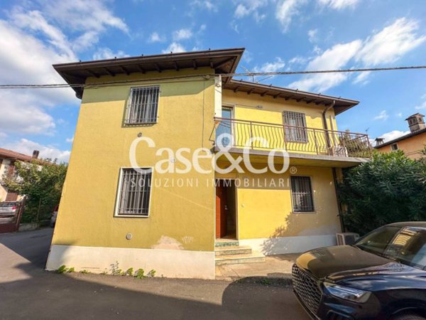 appartamento in vendita a Dello in zona Corticelle Pieve