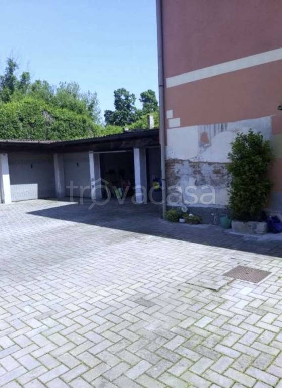 appartamento in vendita a Dello