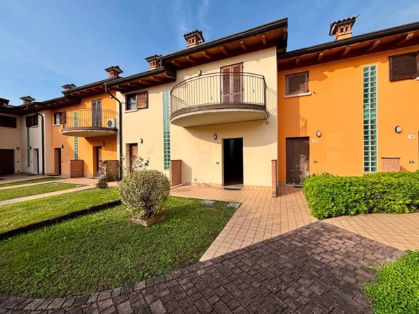 appartamento in vendita a Dello