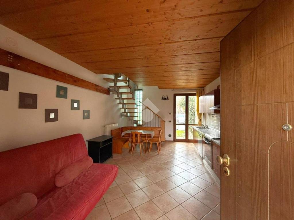 appartamento in vendita a Dello