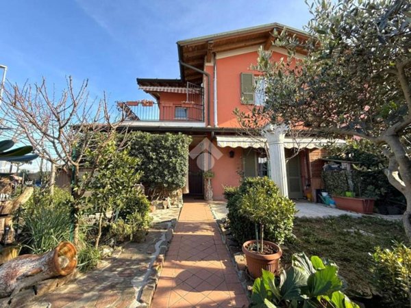 appartamento in vendita a Dello